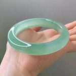 Natural  -like Bright Oil High Ice Transparent Green Jade Bracelet
